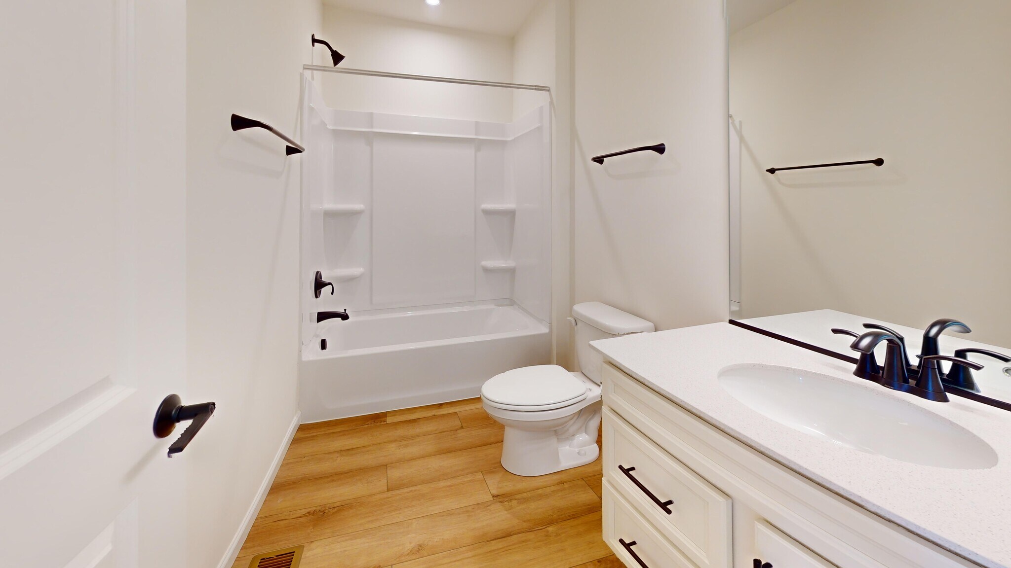 Hall Bath - 134 Yorktown Ct