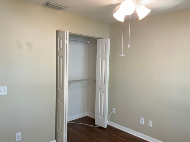 Building Photo - 27512 Sky Lake Cir