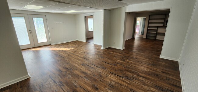 Building Photo - 169 Valleyview Dr