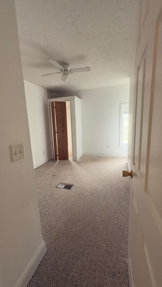 Second Bedroom - 6 Lower Gilman St