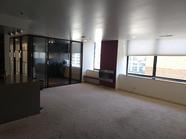 Building Photo - 48 W 300 S