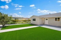 Building Photo - 2718 Oceanside Blvd