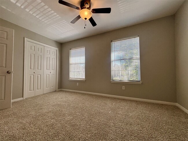 Building Photo - 2030 Plantation Dr