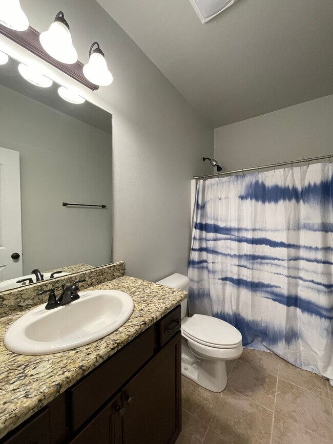 Building Photo - Berkshire Beauty