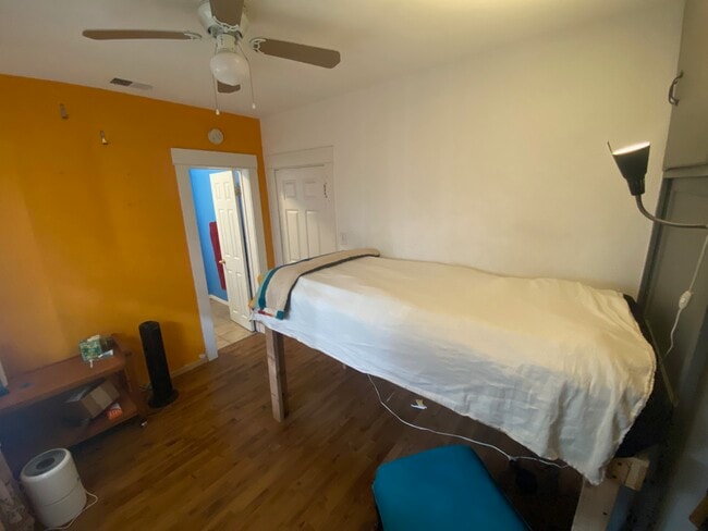 Building Photo - 3637 Marlborough Ave