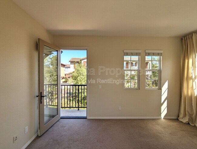 Building Photo - 8421 Kern Crescent