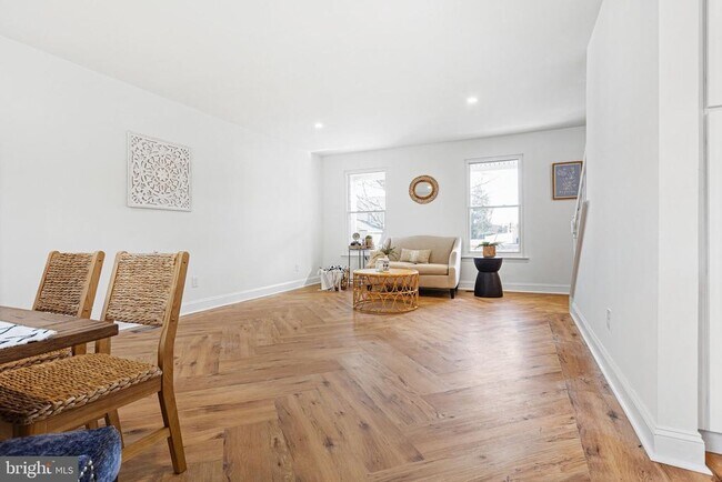 Building Photo - 15162 Wayside Rd