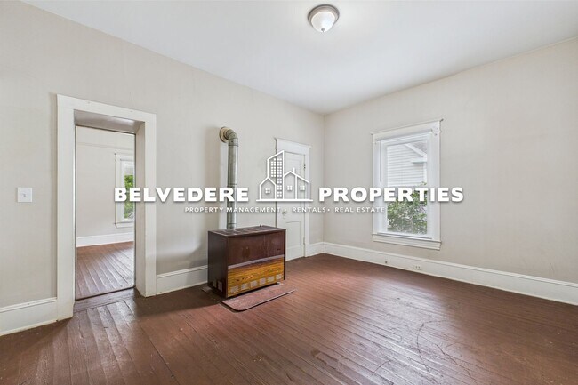 Building Photo - Duplex Apartment