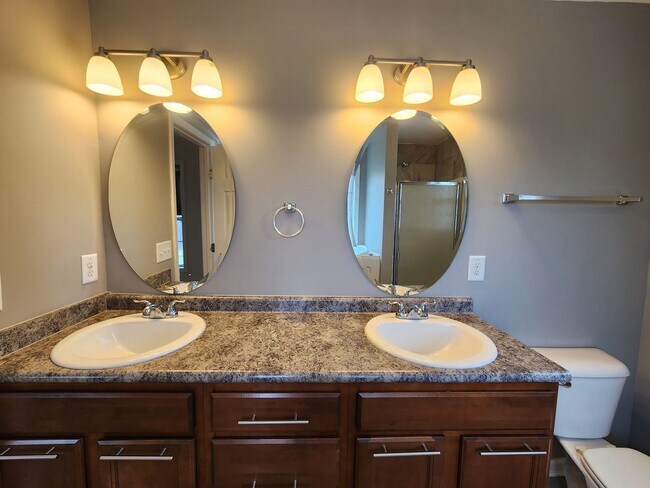 Building Photo - Welcome Home!