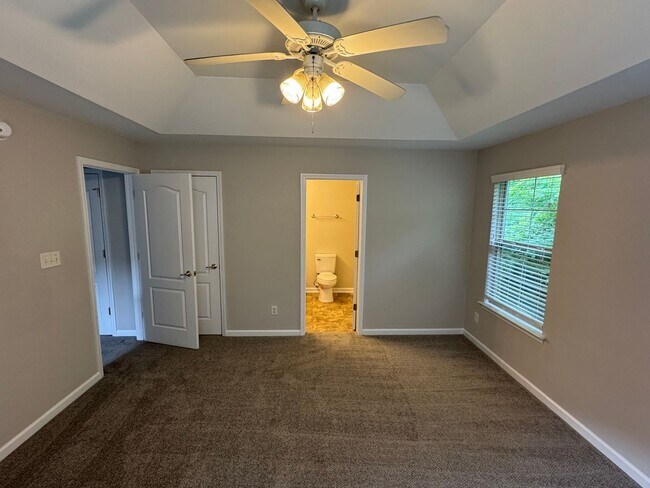 Building Photo - 7333 Michaels Landing Dr