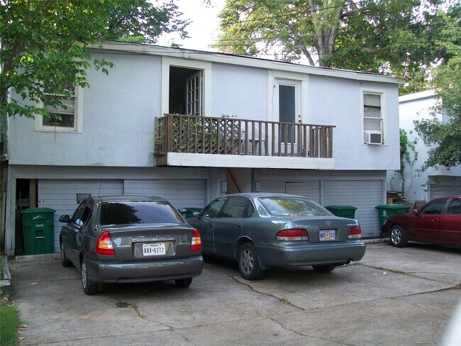 Building Photo - 1828 W Main St