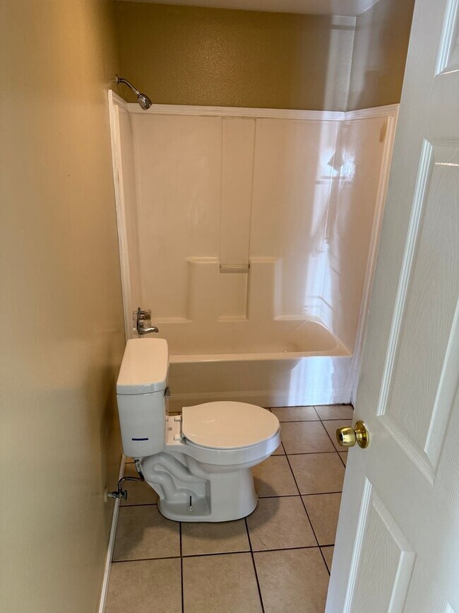 Building Photo - 5730 Cameron Blvd