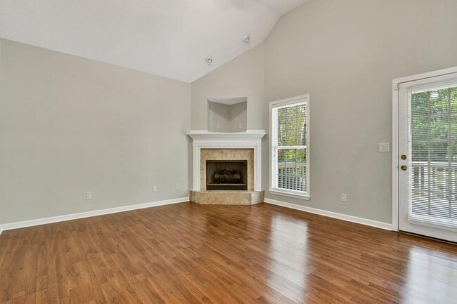 Building Photo - 3064 Igou Crossing Dr