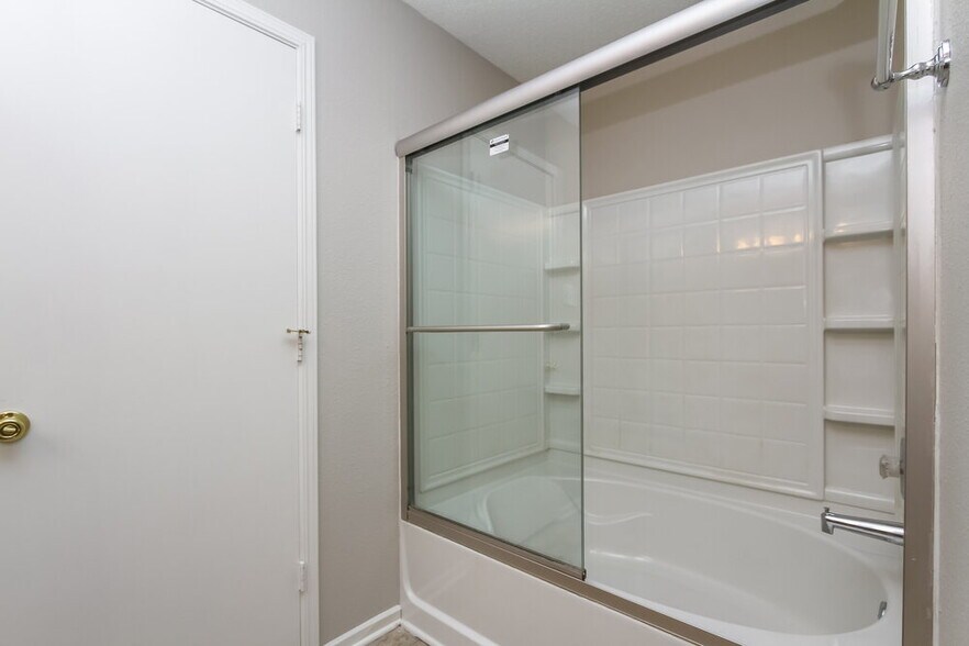 Building Photo - 728 Adagio Dr