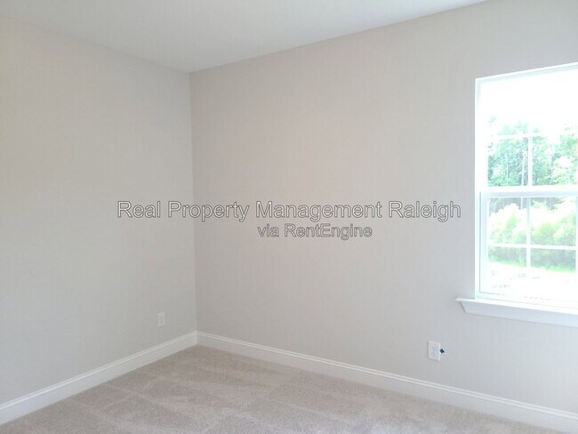 Building Photo - 704 Wrights Creek Way