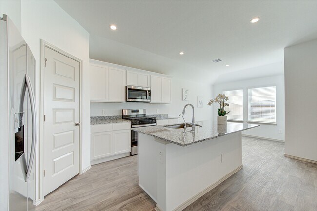 Building Photo - 1806 Laguna Wy