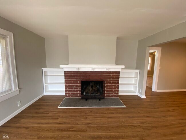 Building Photo - 1745 N Lesley Ave