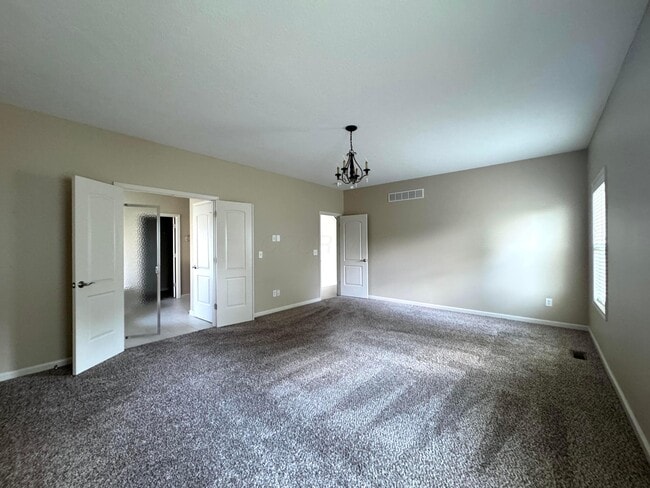 Building Photo - 1166 Lenox Ct