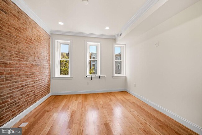 Building Photo - 1724 S Hanover St