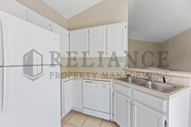 Building Photo - 6534 E 39th Ct N