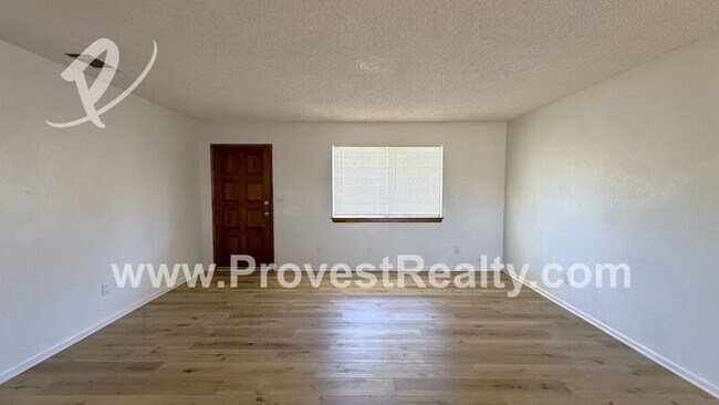Building Photo - 12780 Redwing Rd