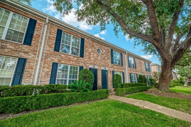 Building Photo - 6410 Del Monte Dr
