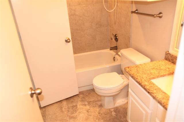 Building Photo - 339 Aspenway Dr
