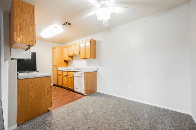 Building Photo - Like-New 2BR/2BA Condo in Gated Manzanita Community – Vaulted Ceilings & Fireplace!