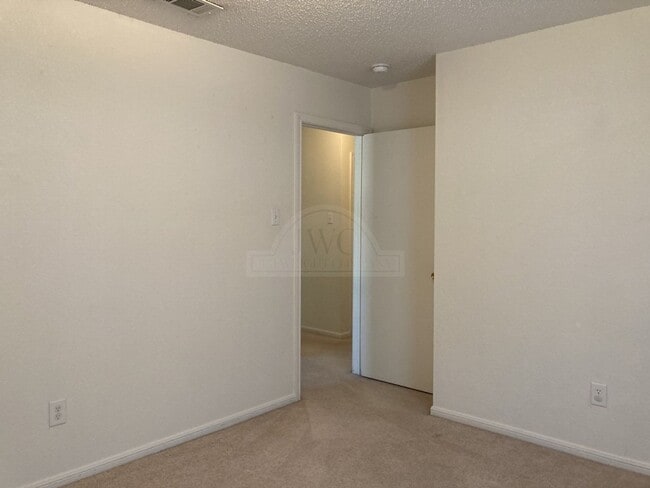 Building Photo - 4307 Windcrest Dr