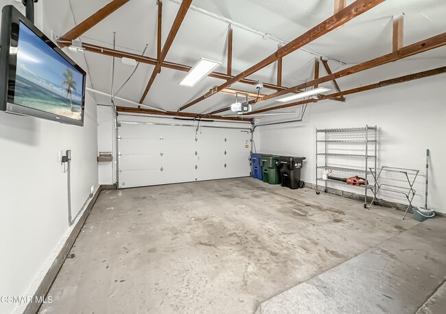 Building Photo - 2829 Shoreview Cir