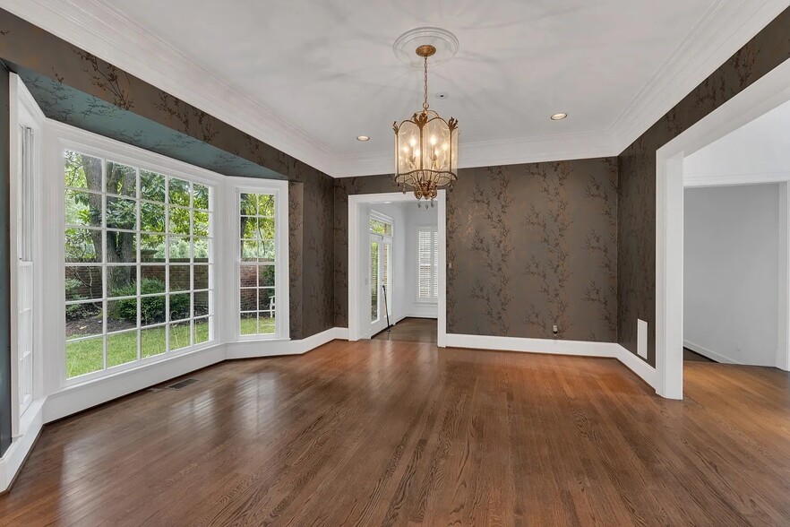 Building Photo - 3600 Bowlingate Ln
