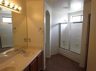 Building Photo - 742 N Ave Valiente