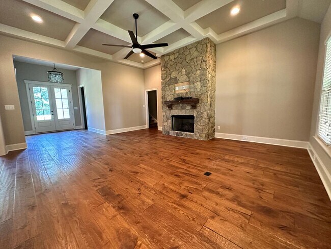 Building Photo - 8643 Amandine Way