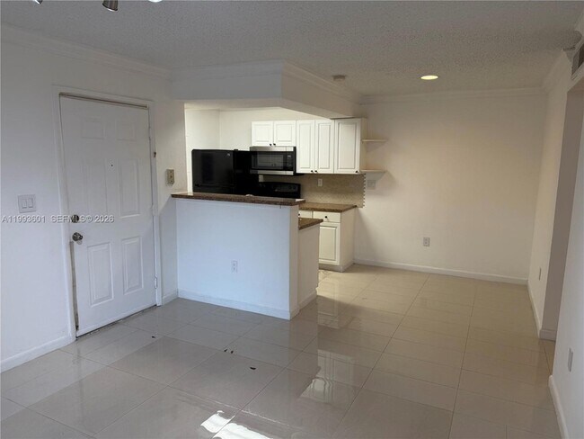 Building Photo - 15560 SW 106th Ln