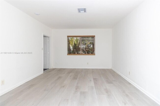 Building Photo - 1840 Fillmore St