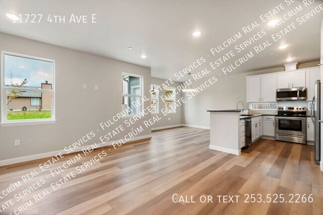 Building Photo - 11727 4th Ave E