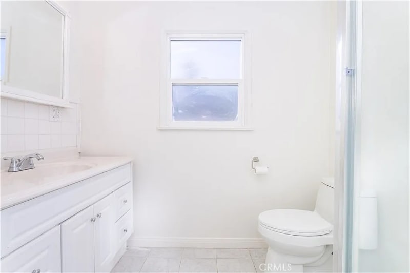 Building Photo - 7916 Limerick Ave