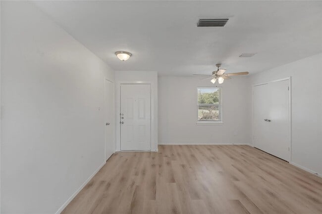 Building Photo - 3536 Soft Cloud Dr