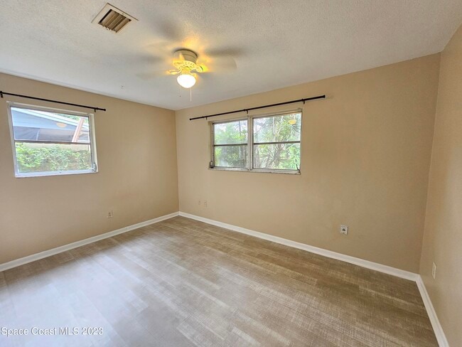 Building Photo - 2640 Dutton Dr