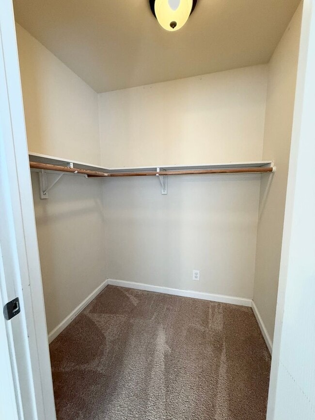 Building Photo - Beautiful 4 Bedroom 4.5 Bath Home COMING SOON!!!