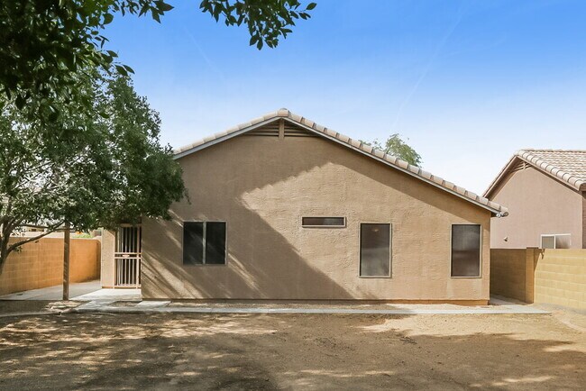 Building Photo - 7637 S 27th Way
