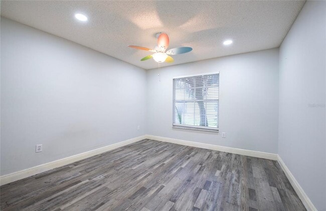 Building Photo - 2390 Bentley Dr