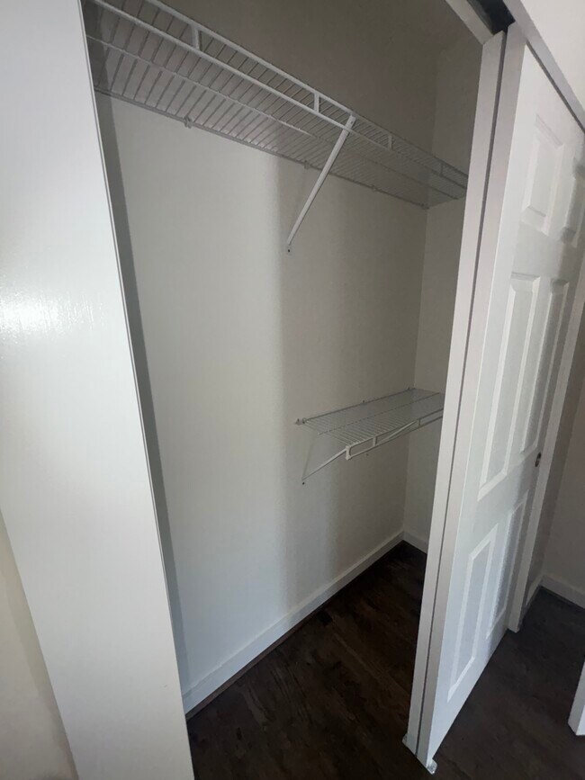 Building Photo - 1430-1413 13th Pl S