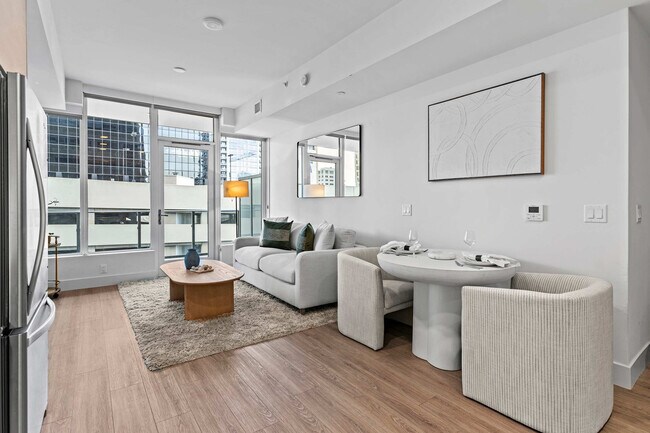 Building Photo - 1049 Seventh Avenue-SI FL7-ID1228264P