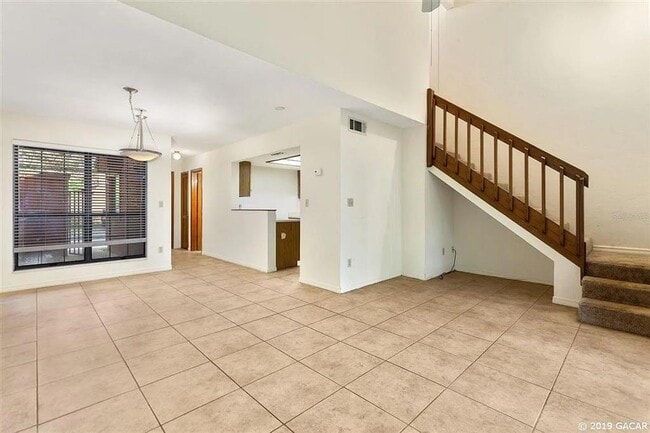 Building Photo - 960 SW 55th Terrace