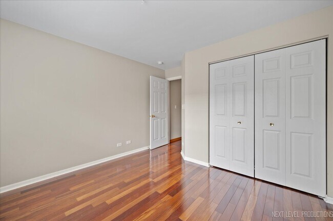 Building Photo - 2402 Wilton Ln