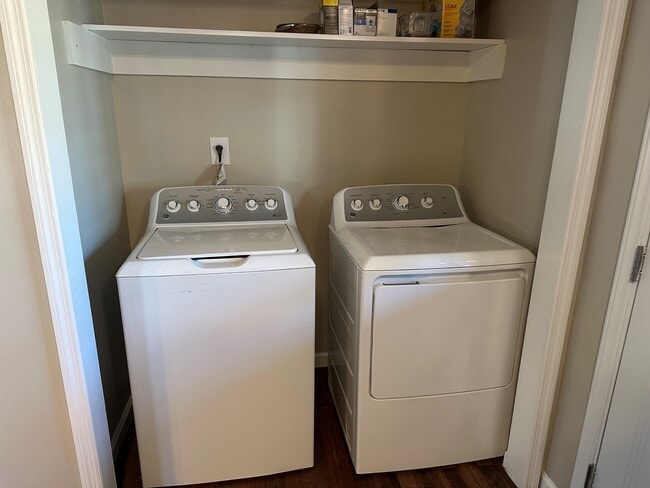 Building Photo - 3204 Deer Path Cir