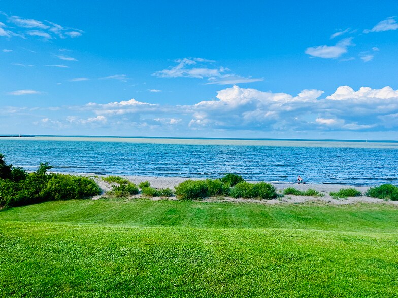 Building Photo - 104 Wabash Ave