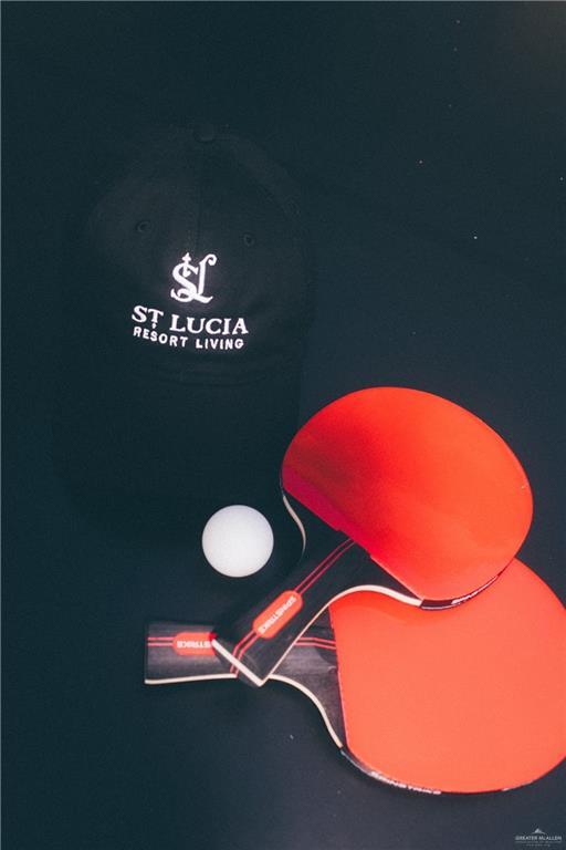 Building Photo - 14 Taylor St