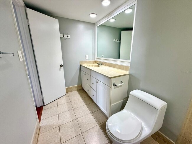 Building Photo - 8757 SW 137th Ave